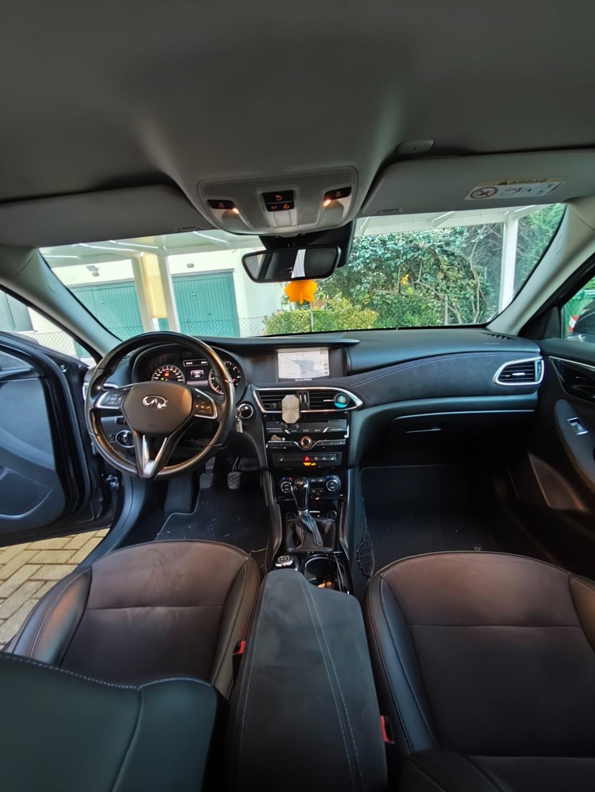 Infiniti Q30 1.5 diesel Business Executive
