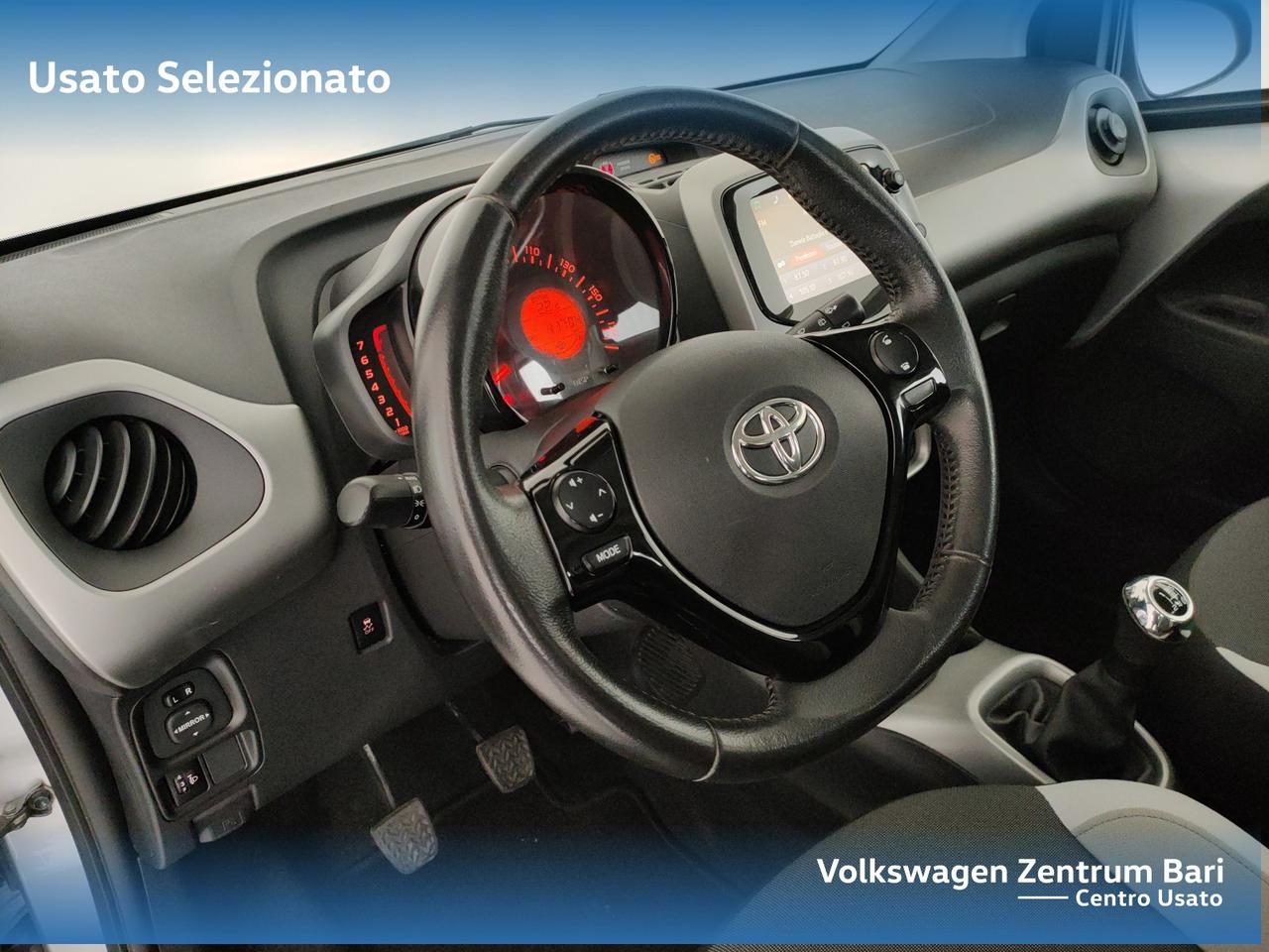 Toyota Aygo 5p 1.0 x-play my15