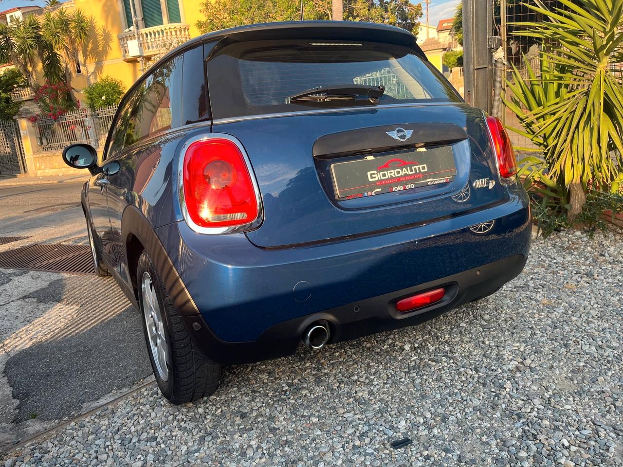 Mini 1.5 Cooper D New Arrivò MINI One DMini IV F55-F56 2014 Business 3p