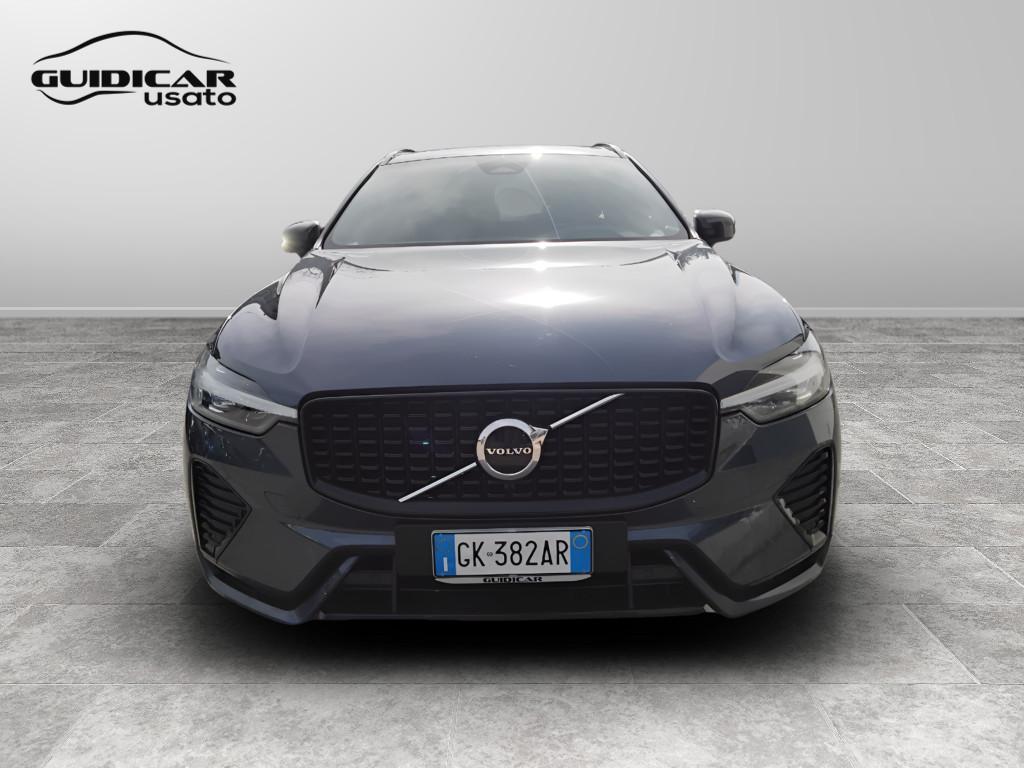 VOLVO XC60 II 2022 - XC60 2.0 b4 Plus Dark auto