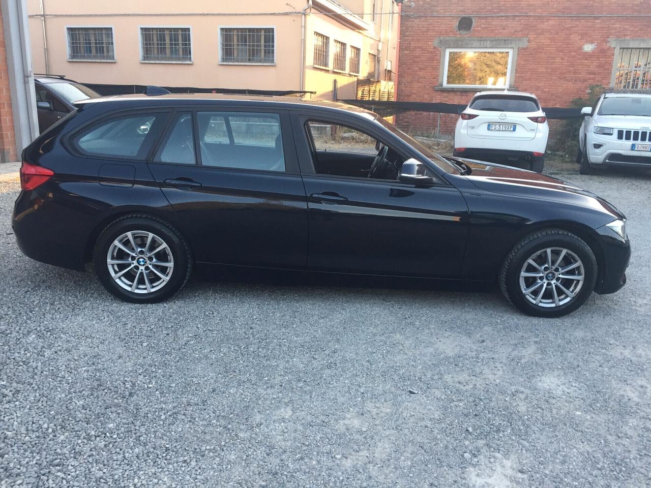 BMW 318D TOURING
