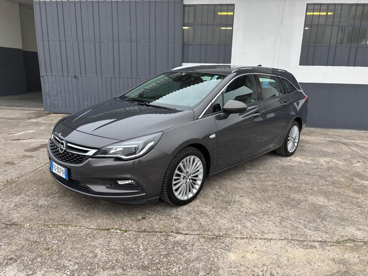 Opel Astra 1.6 CDTi. EURO6-B Garanzia 12 mesi