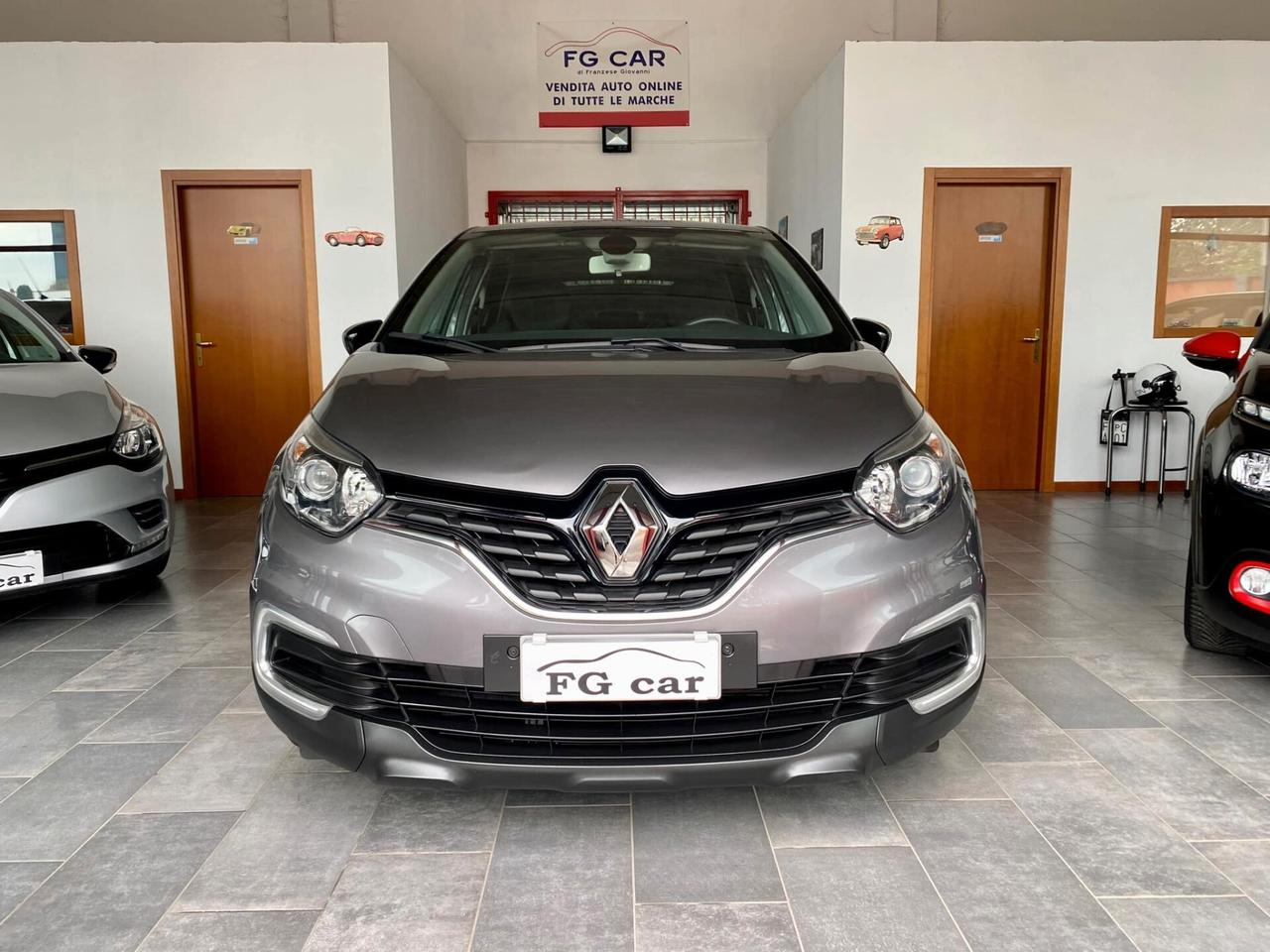 Renault Captur 0.9 TCe 90Cv Limited NAVI-NEOPATENTATI