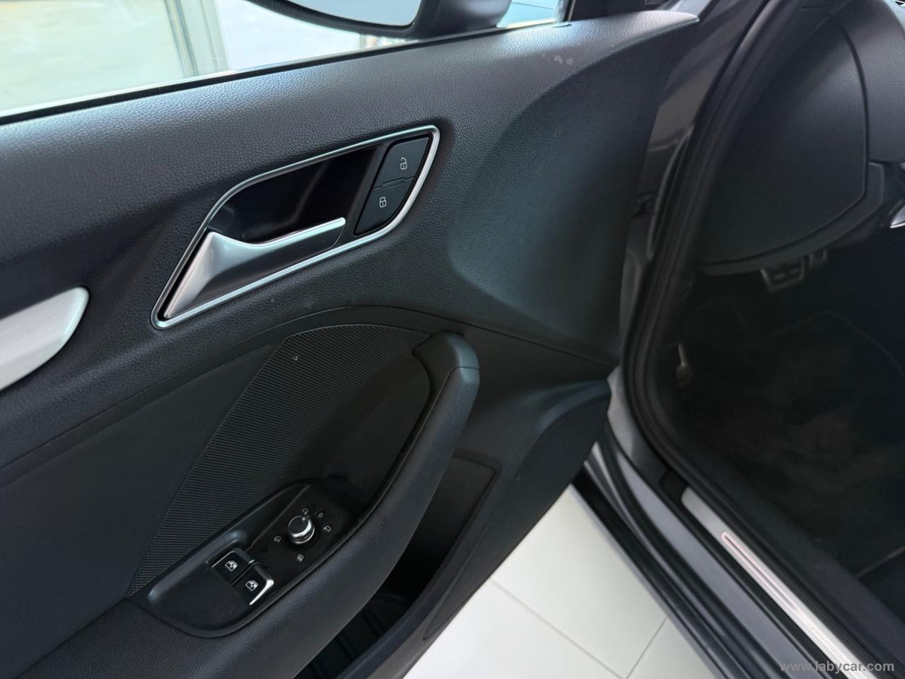 AUDI A3 2.0 TDI S tronic Sport S-LINE