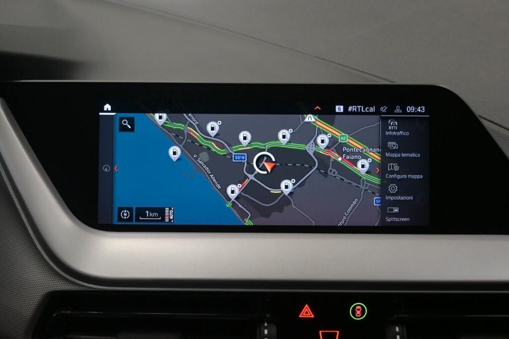 BMW 116i 110CV 6M. BUSINESS ADVANTAGE ( FARI LED - BMW DIGITAL COCKPIT - NAVI - MIRROR - CRUISE - PDC )