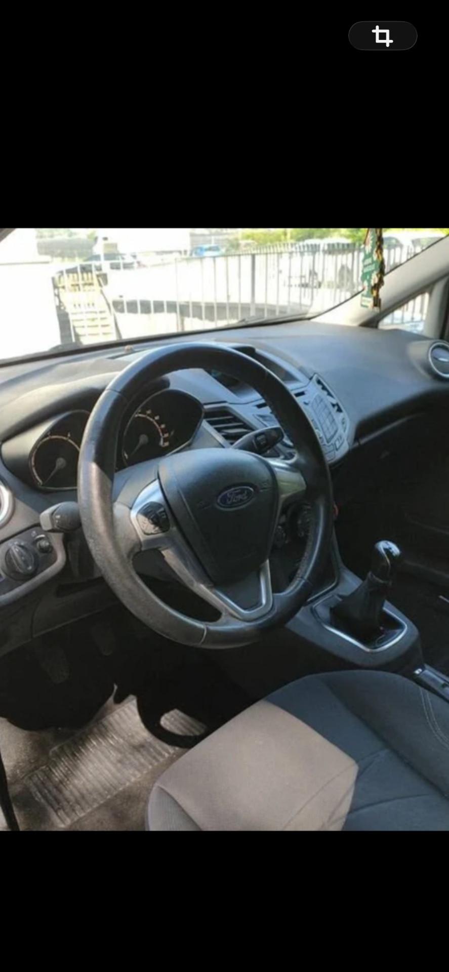 Ford Fiesta 1.5 TDCi 75CV 5 porte Titanium NEOPATENTATI