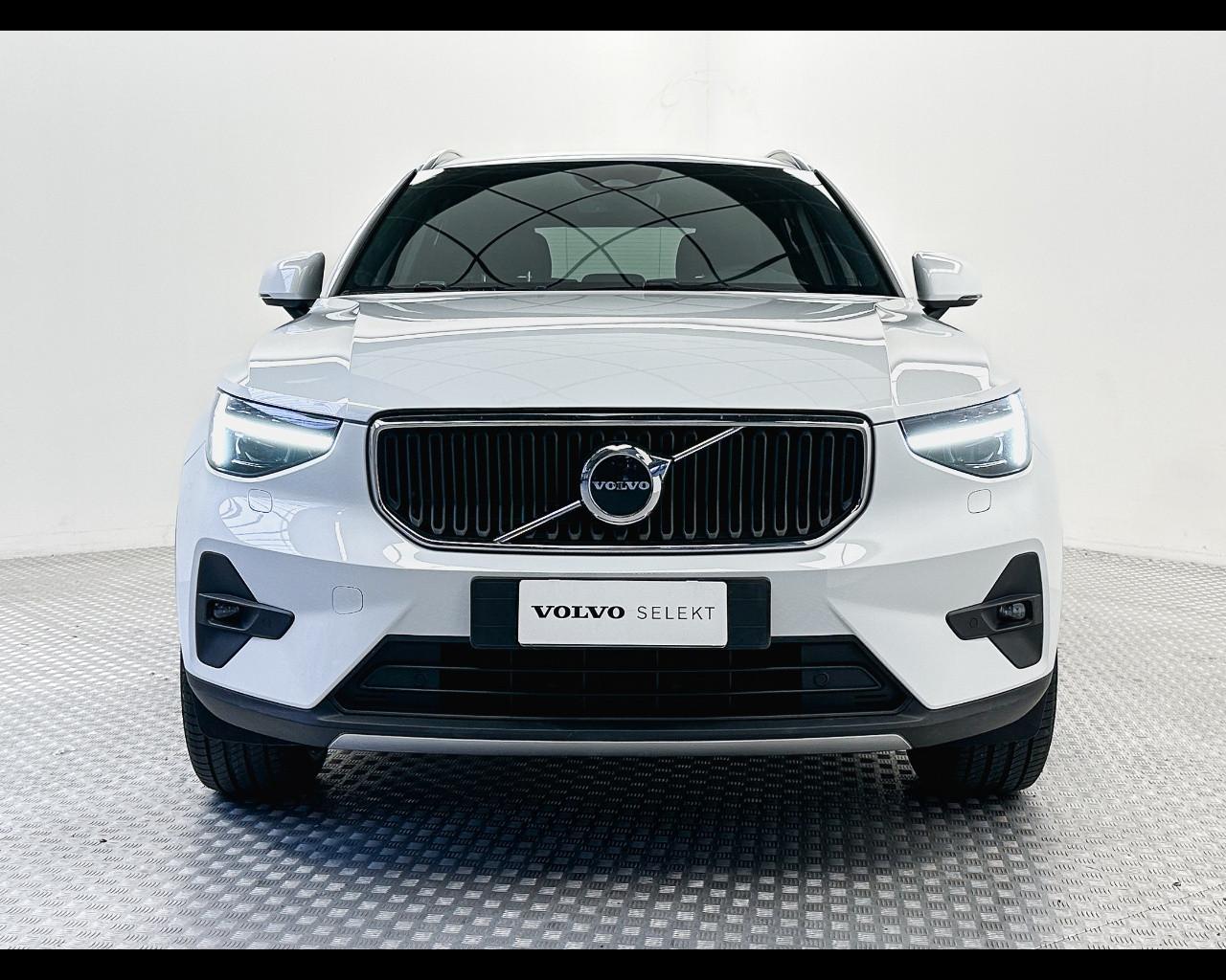 VOLVO XC40 (2017-->) - XC40 B3 automatico Core