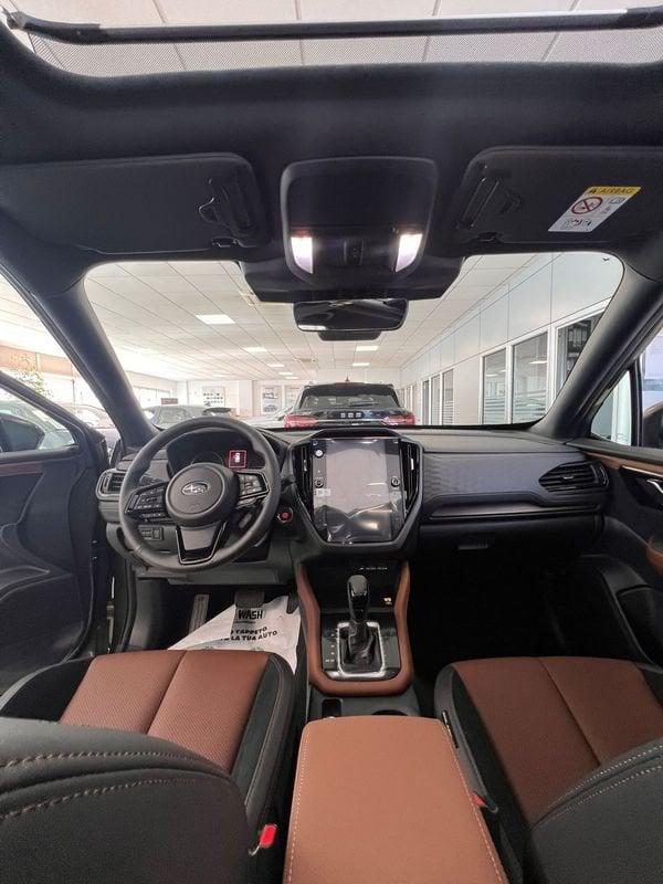 Subaru Forester 2.0 e-Boxer Premium auto