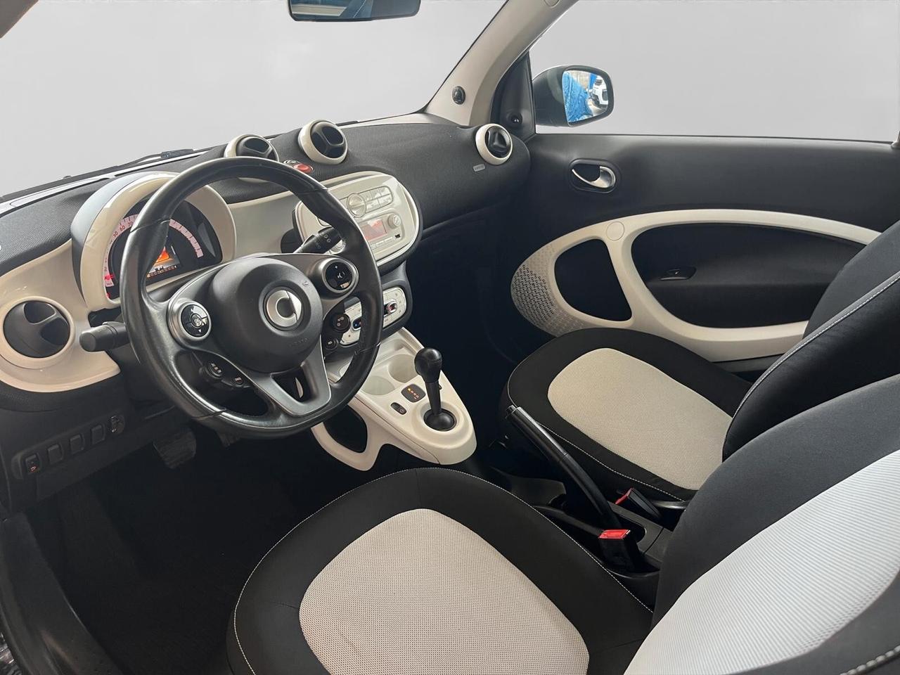 Smart ForTwo 1.0 71cv AUTOMATICA Passion NEOPATENTATI