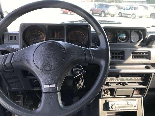 Mitsubishi Pajero 2.5 TD autocarro 2 posti