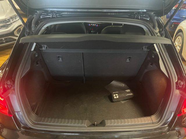AUDI A1 SPORTBACK 30 TFSI S tronic Admired LED