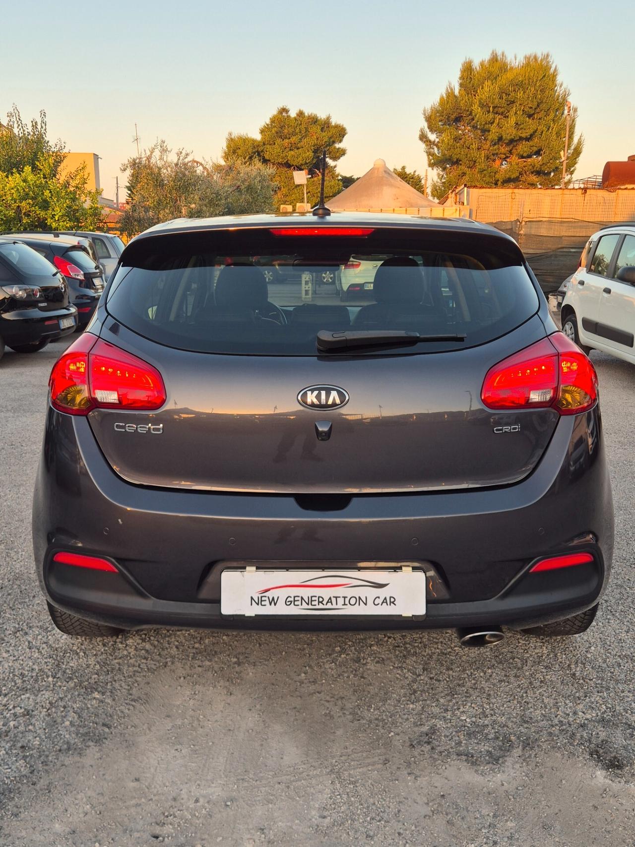 Kia Ceed cee'd 1.6 CRDi 128 CV 5 porte Class