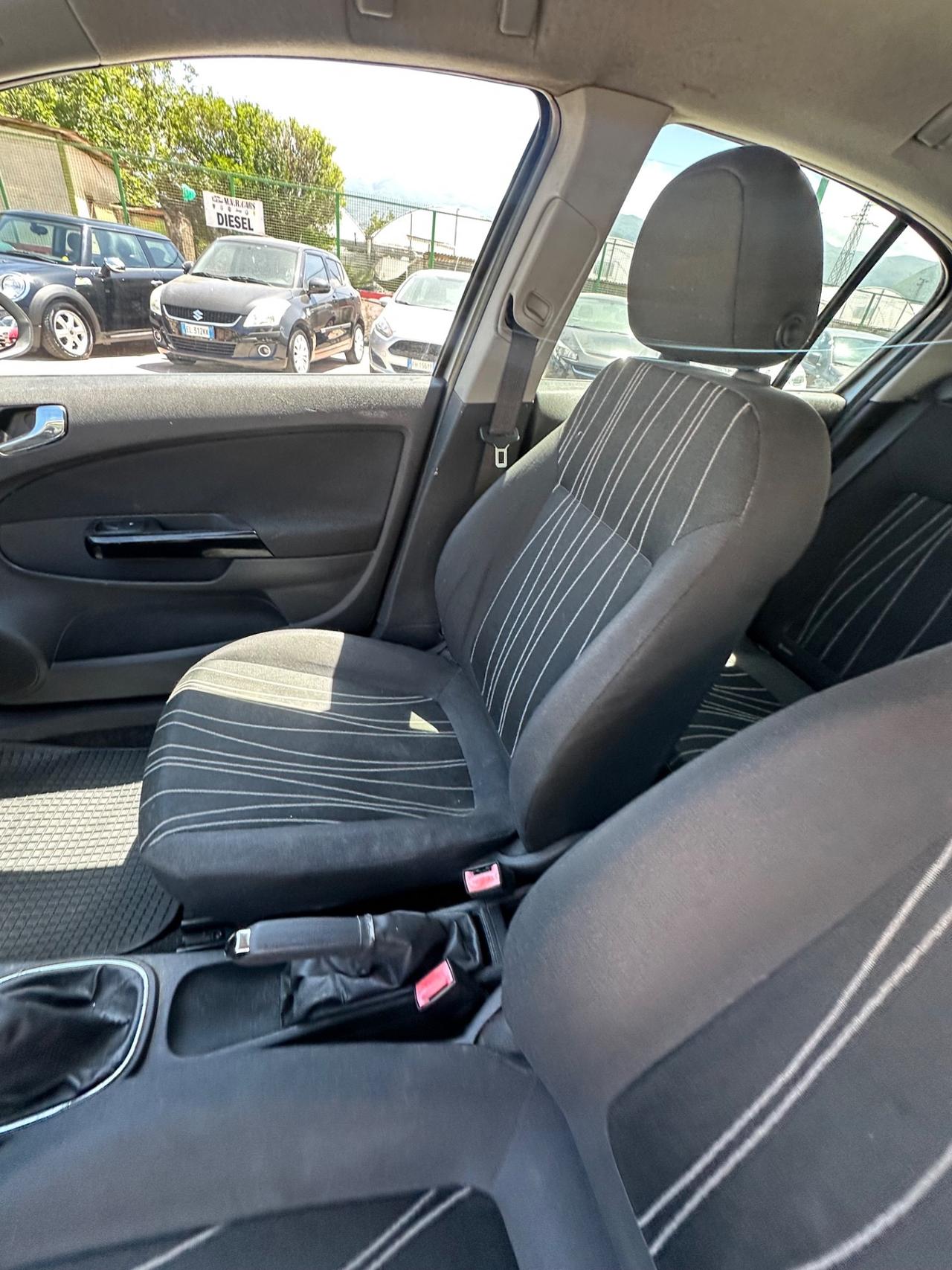 Opel Corsa 1.2 80CV 5 porte GPL-TECH Edition