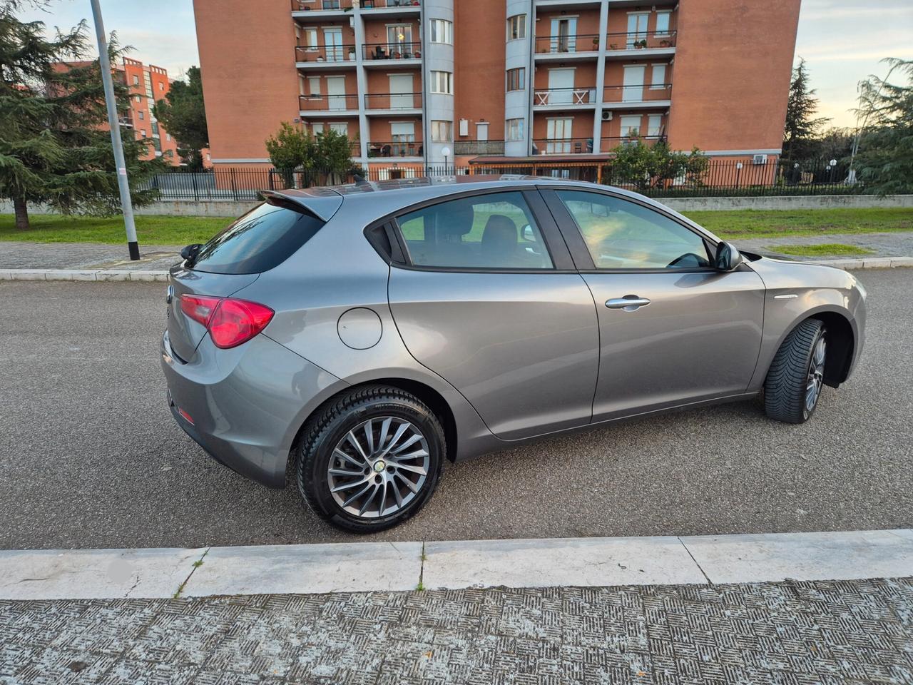 Alfa Romeo Giulietta 1.4 Turbo 120 CV GPL 2014