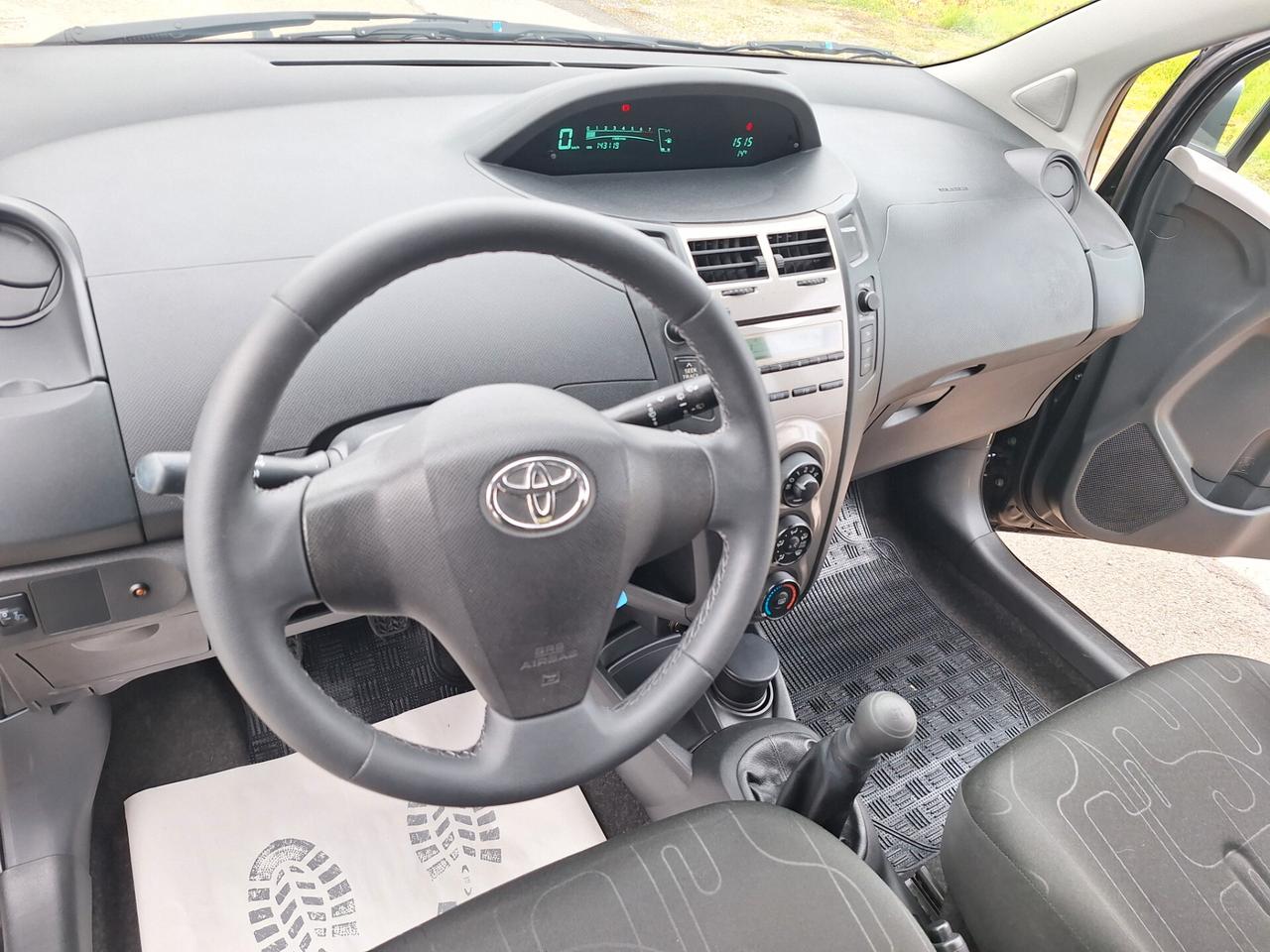 Toyota Yaris 1.0 benzina 5 porte 2009 PERFETTA