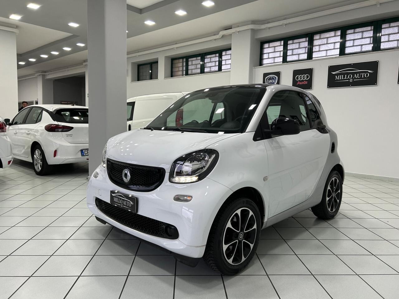 Smart ForTwo 1.0cc 71cv Passion Automatica