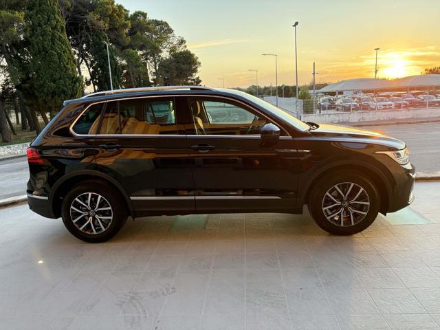 VOLKSWAGEN Tiguan 2.0 TDI 150 CV SCR DSG Life