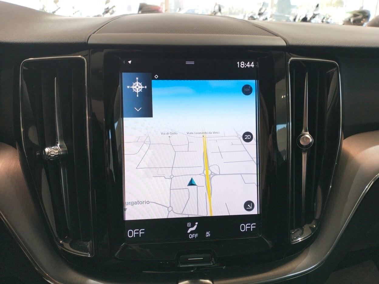 VOLVO XC60 (2017-->) XC60 D4 Geartronic Business