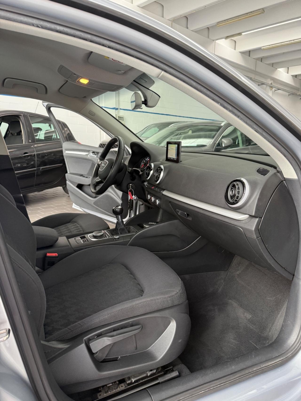 Audi A3 SPB 1.2 TFSI 110 CV Attraction