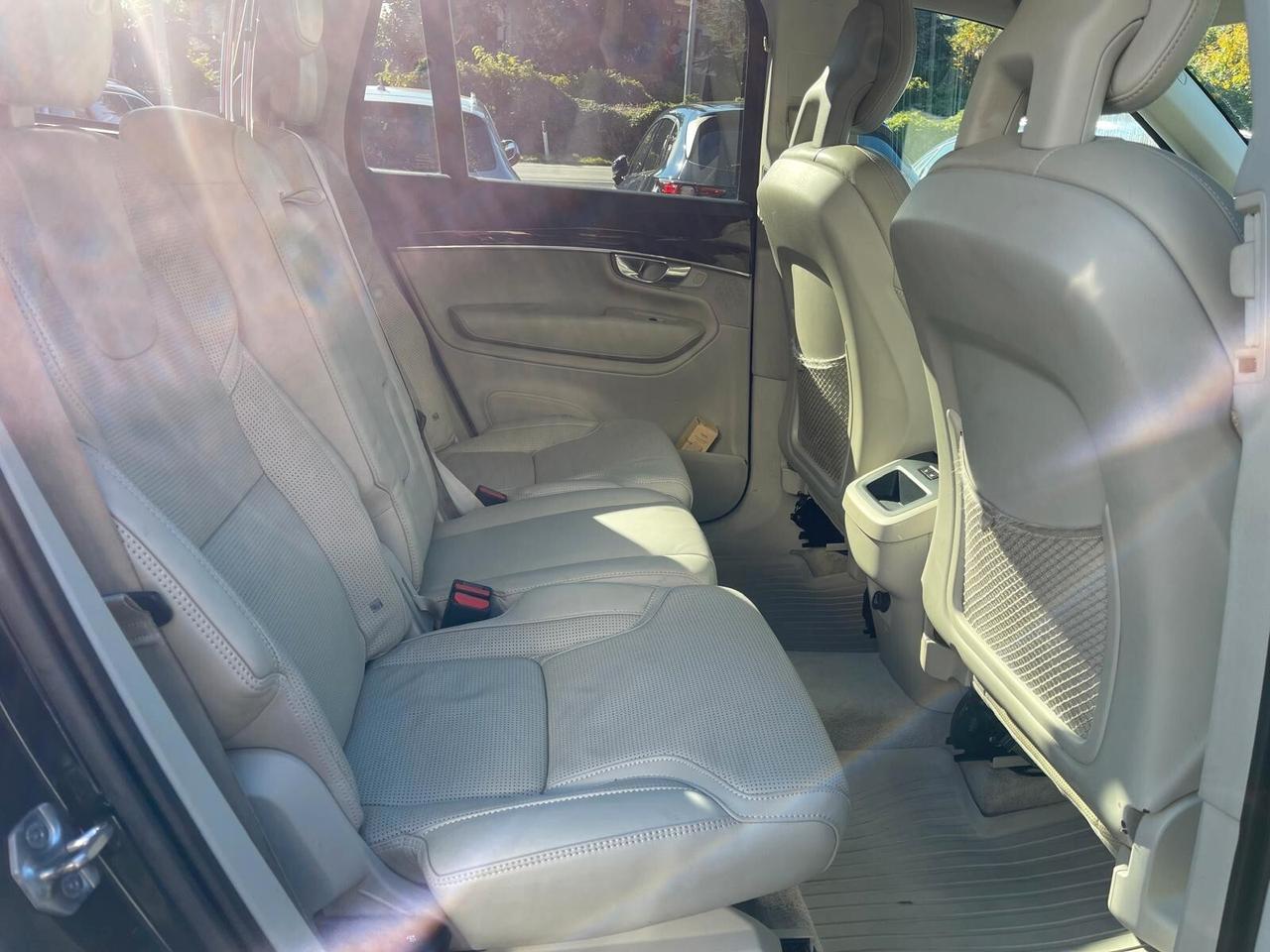 Volvo XC 90 XC90 D5 AWD Geartronic 7 posti Momentum