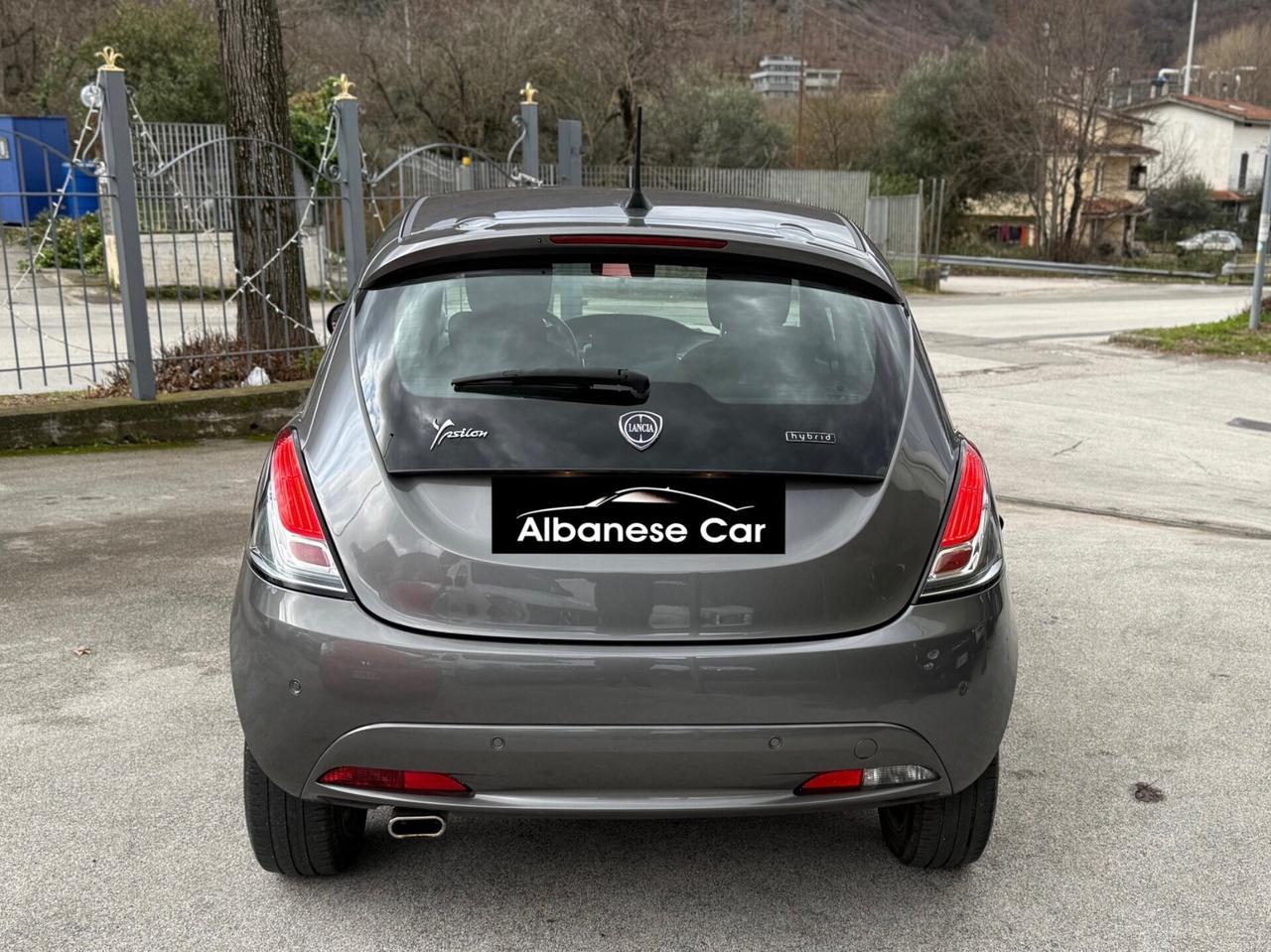 Lancia Ypsilon 1.0 FireFly S&S Hybrid Ecochic Gold
