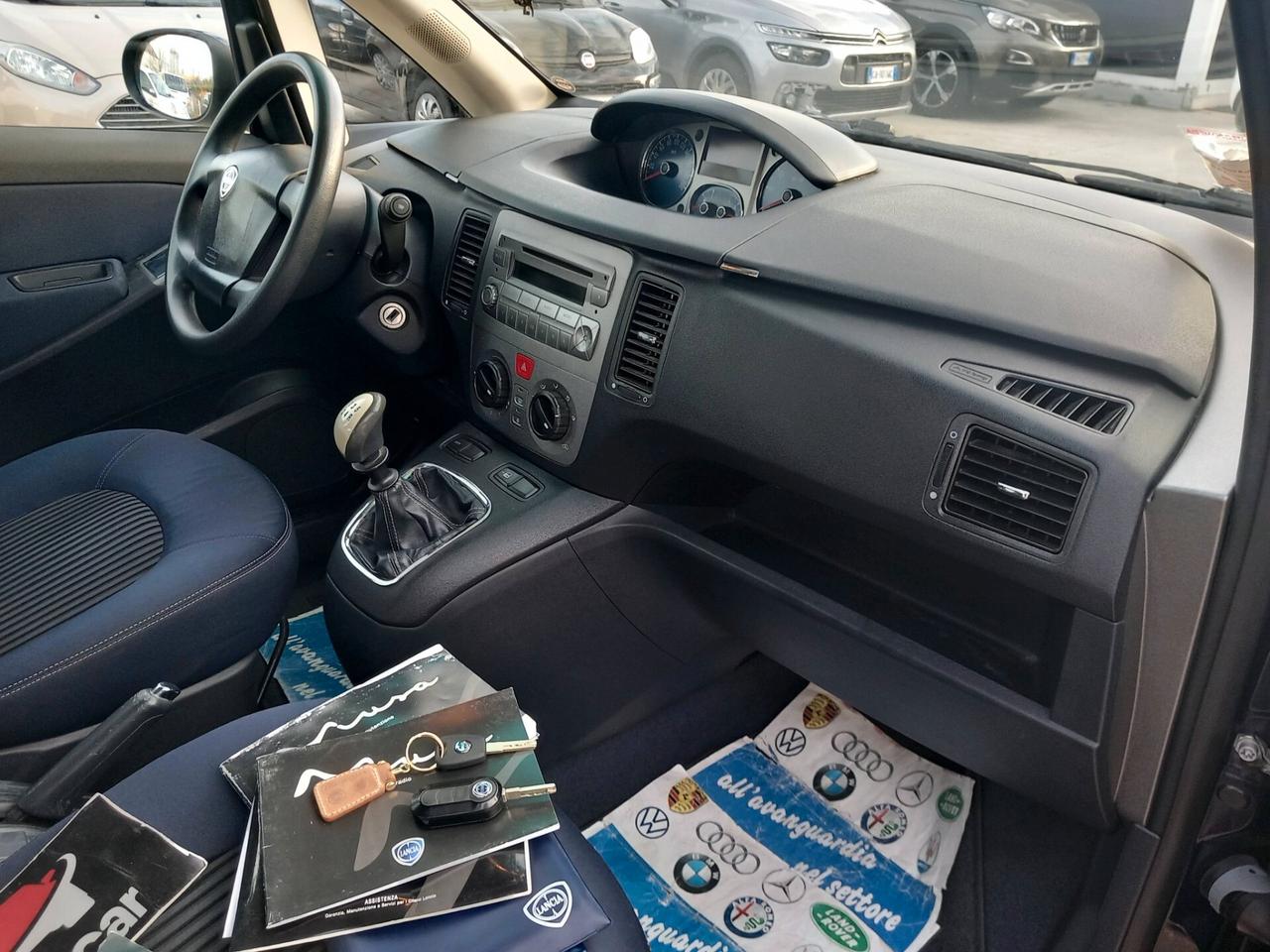 Lancia MUSA 1.6 Multijet Oro gomme nuove doppia chiava ottima utilitaria