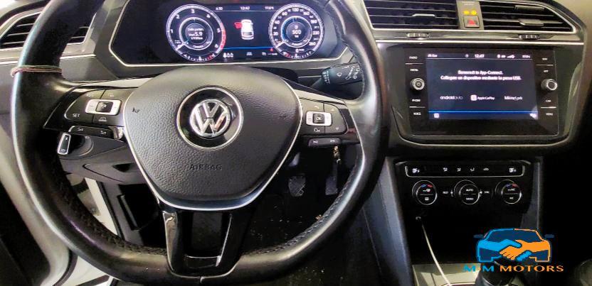 VOLKSWAGEN Tiguan 1.6 TDI SCR Sport BlueMotion Technology