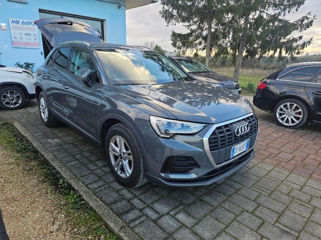 AUDI Q3 35 TDI S tronic Business