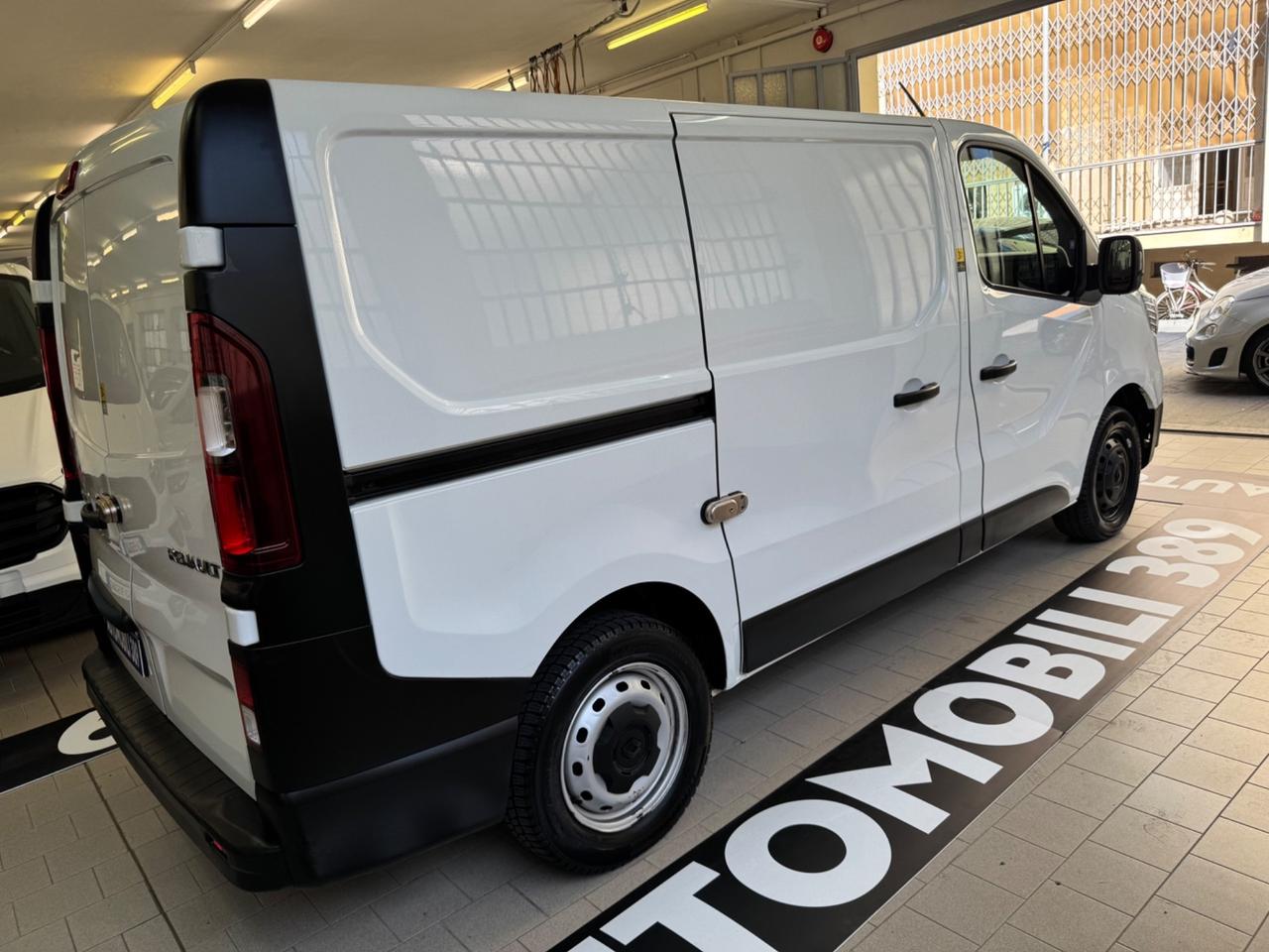 Renault Trafic T29 2.0 dCi 110CV PC-TN Furgone Ice