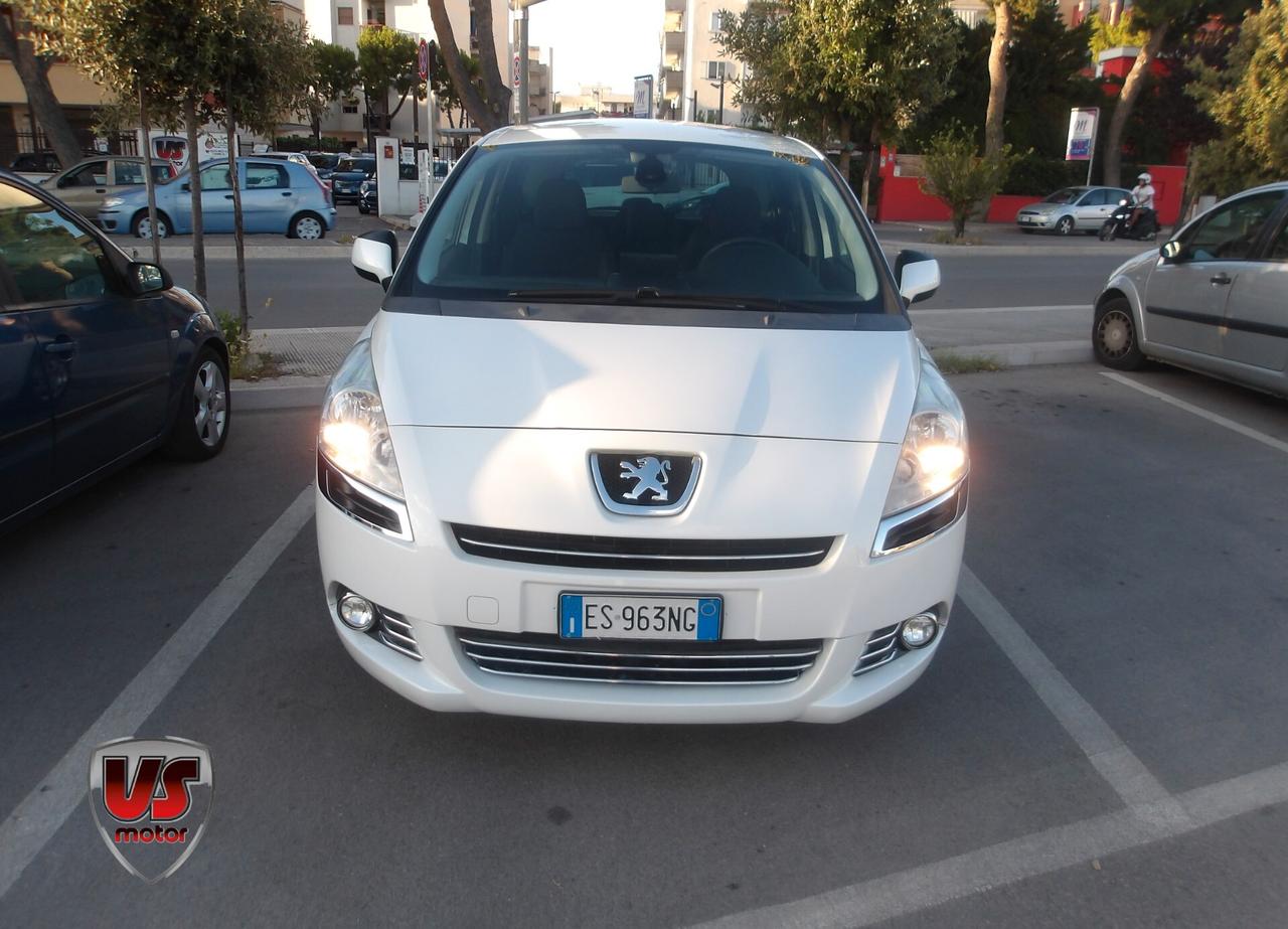 PEUGEOT 5008 1.6 DIESEL-GARANZIA FULL
