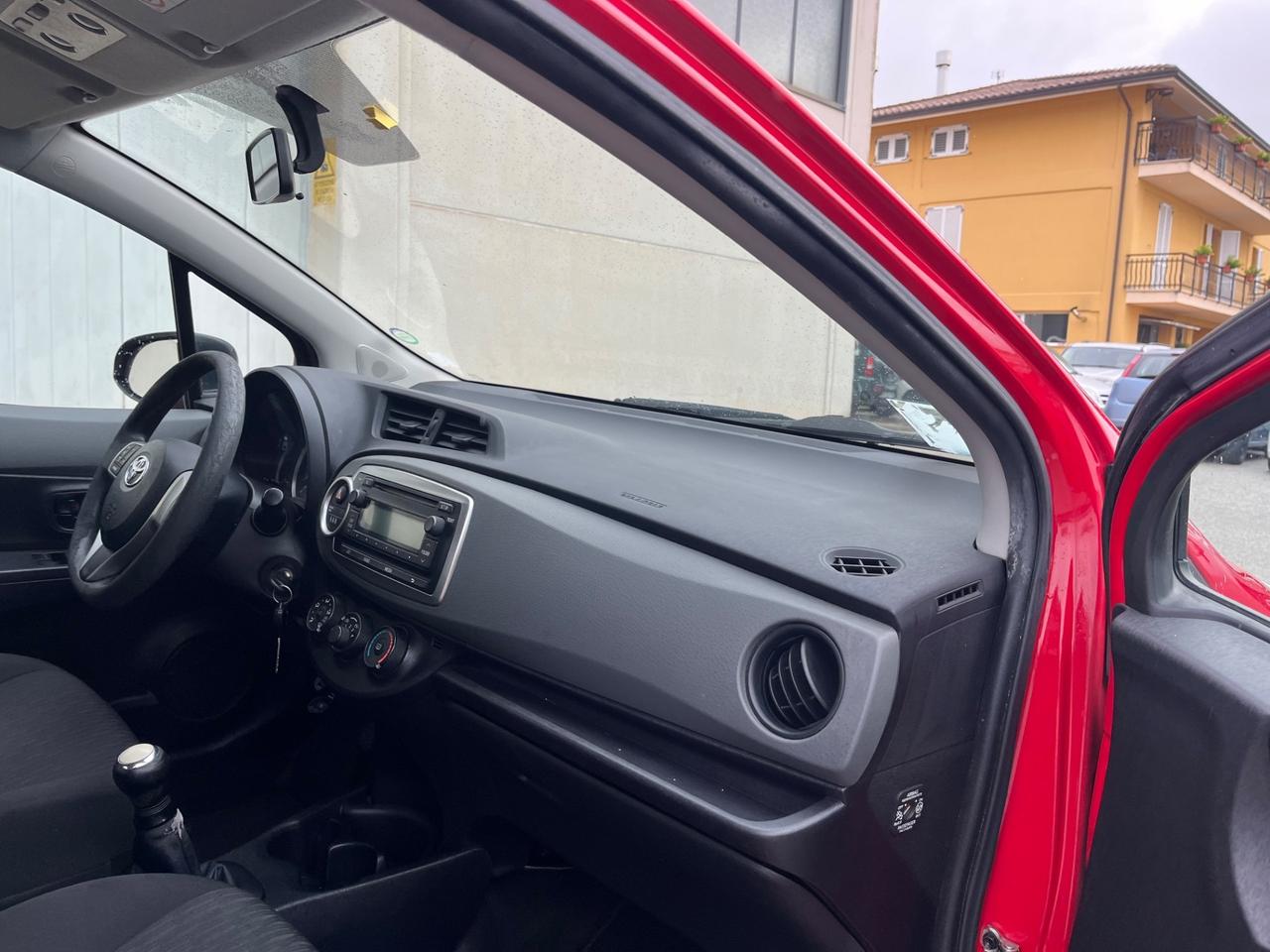 Toyota Yaris 1.0 benz 5 p GARANZIA 12 mesi