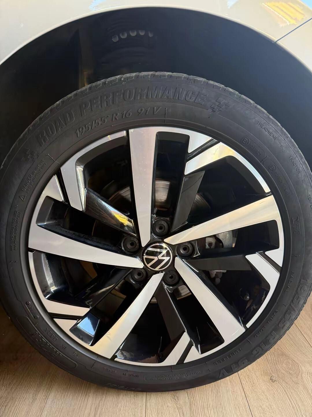 Volkswagen Polo 1.0 TSI DSG Style