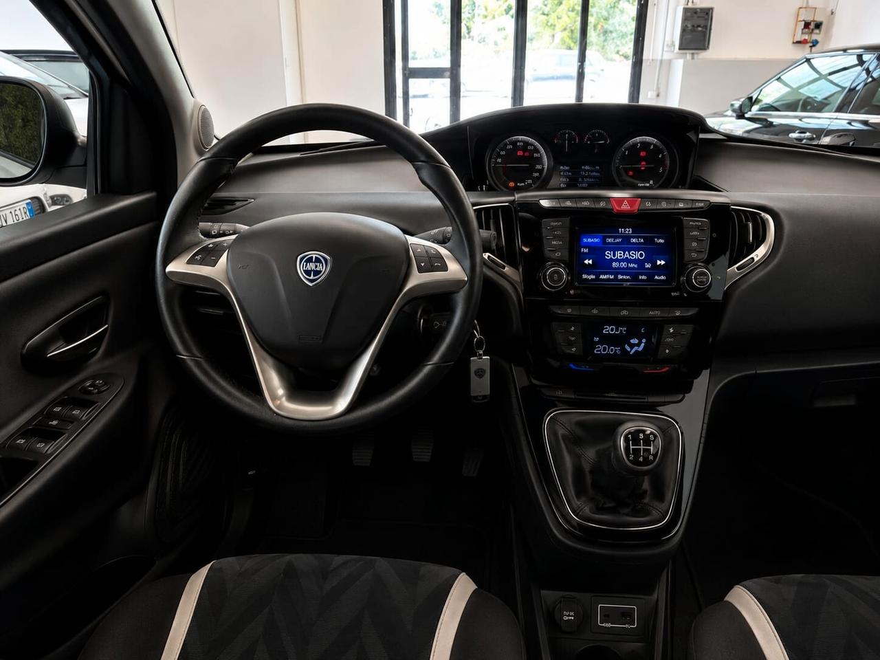 Lancia Ypsilon 1.3 MJT 16V 95 CV 5 porte S&S Platinum
