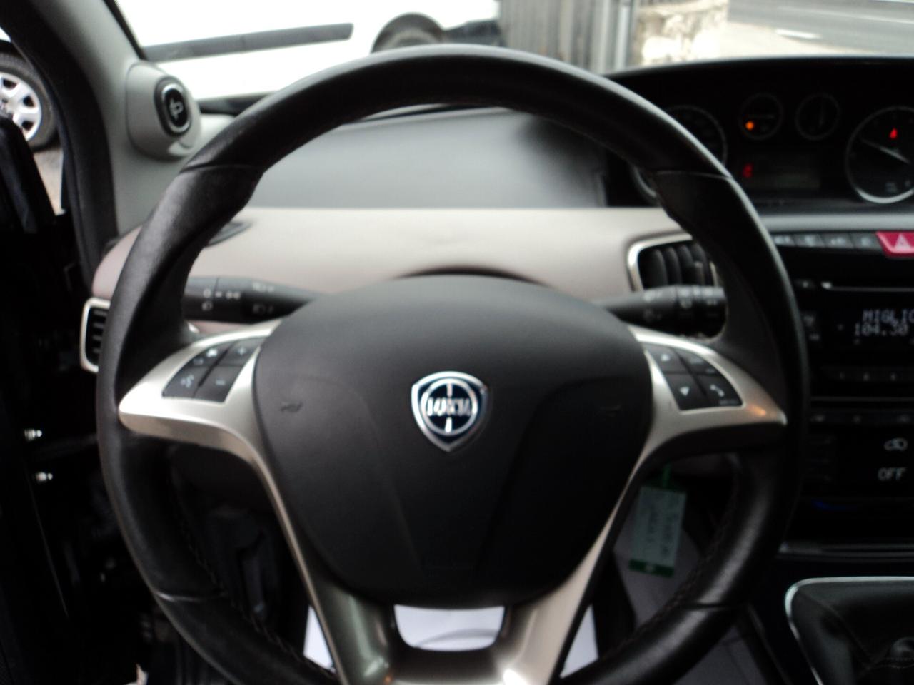 Lancia Ypsilon 1.2 69 CV 5 porte Elle