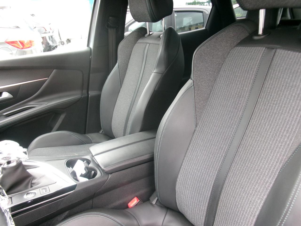 Peugeot 3008 1.5 BLUEHDI 130CV E6D ALLURE PACK S NAVI/PDC/LED 96000 KM MANUALE