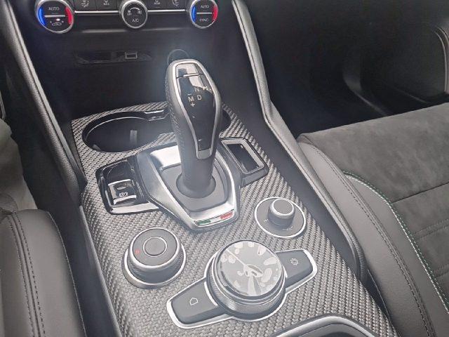 ALFA ROMEO Giulia 2.9 V6 Bi-Turbo AT8 Quadrifoglio