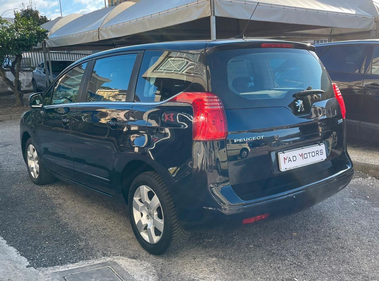 PEUGEOT 5008 1.6 HDI 112cv ACTIVE
