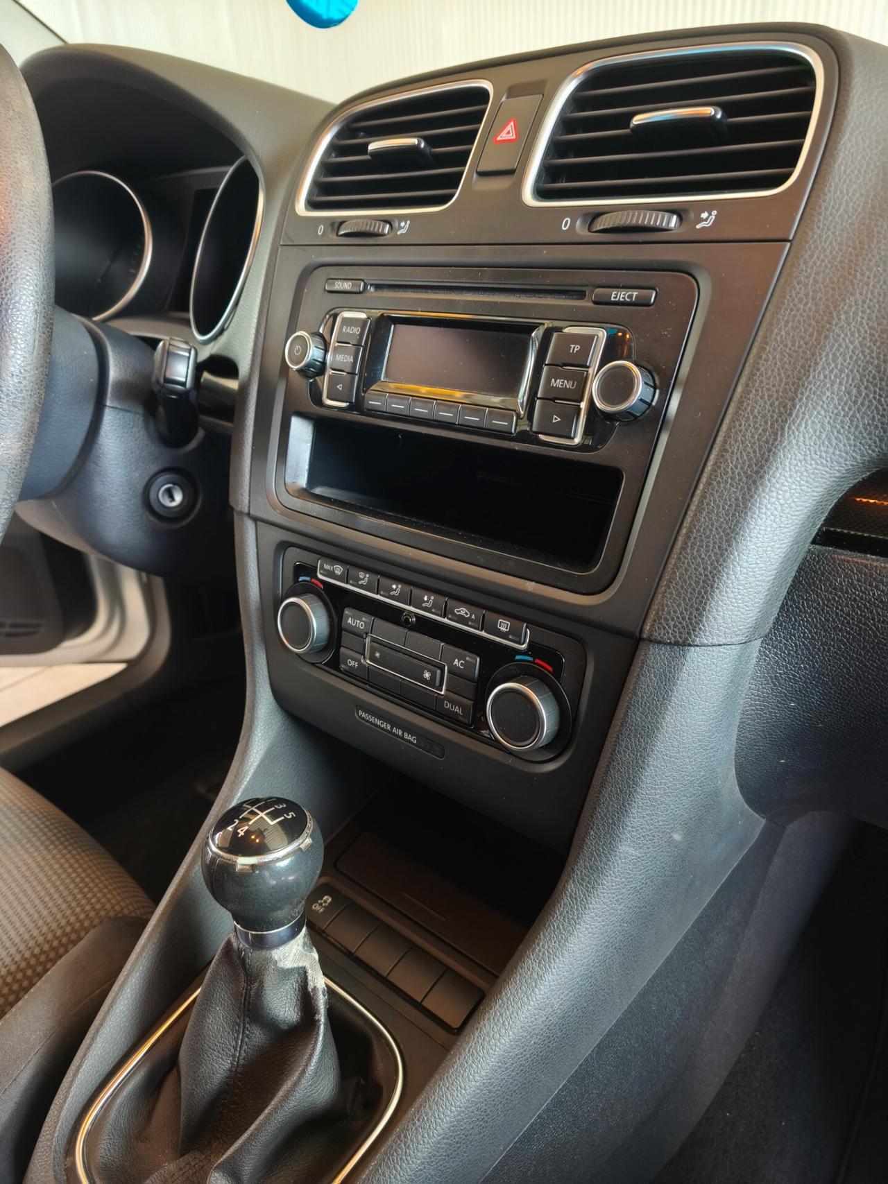 Volkswagen Golf 1.6 TDI , 105cv