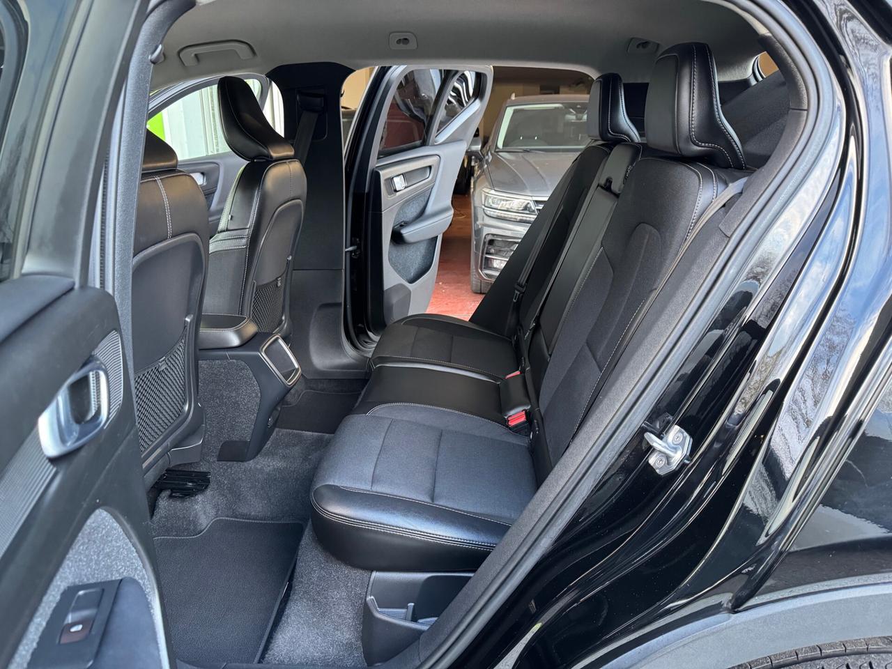 Volvo XC40 D3 AWD MOMENTUM GEART 1P GARANZIA24MESI