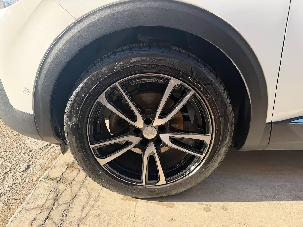Peugeot 3008 2019 130 S&S Allure KIT 8MM