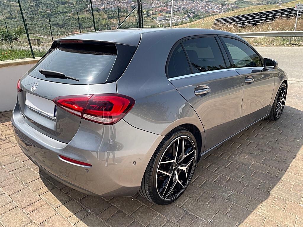 Mercedes-benz A 180D Automatic Sport Nav