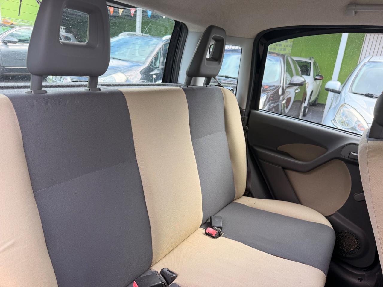 Fiat Panda 1.2 Emotion 90.000 KM