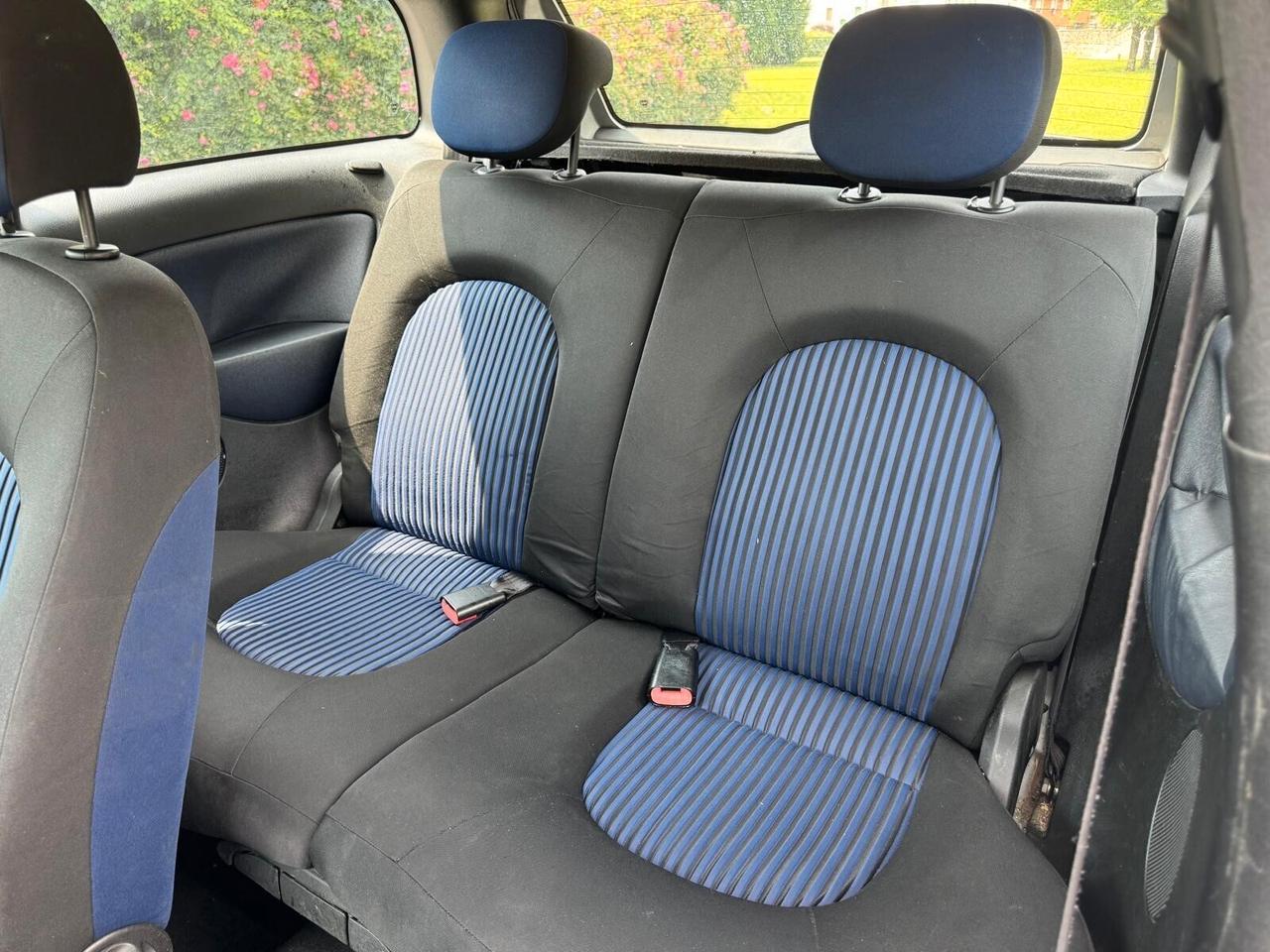 Lancia Ypsilon 1.2 Argento -Neopatentati