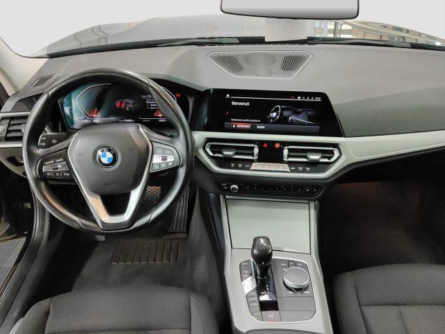 BMW 320 Serie 3 (G20/G21) d Touring Business Advantage a
