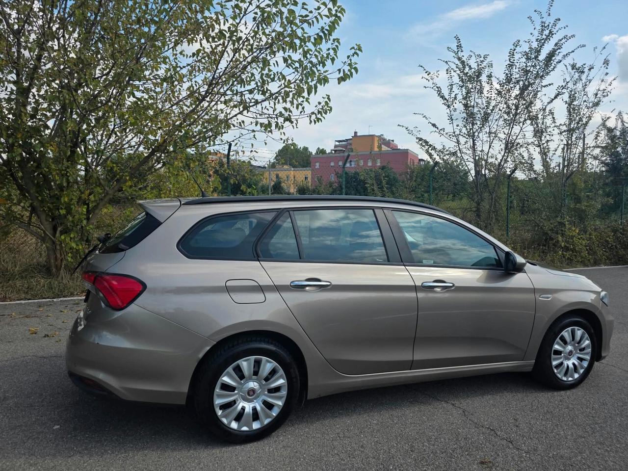 Fiat Tipo 1.6 Mjt S&S SW Lounge