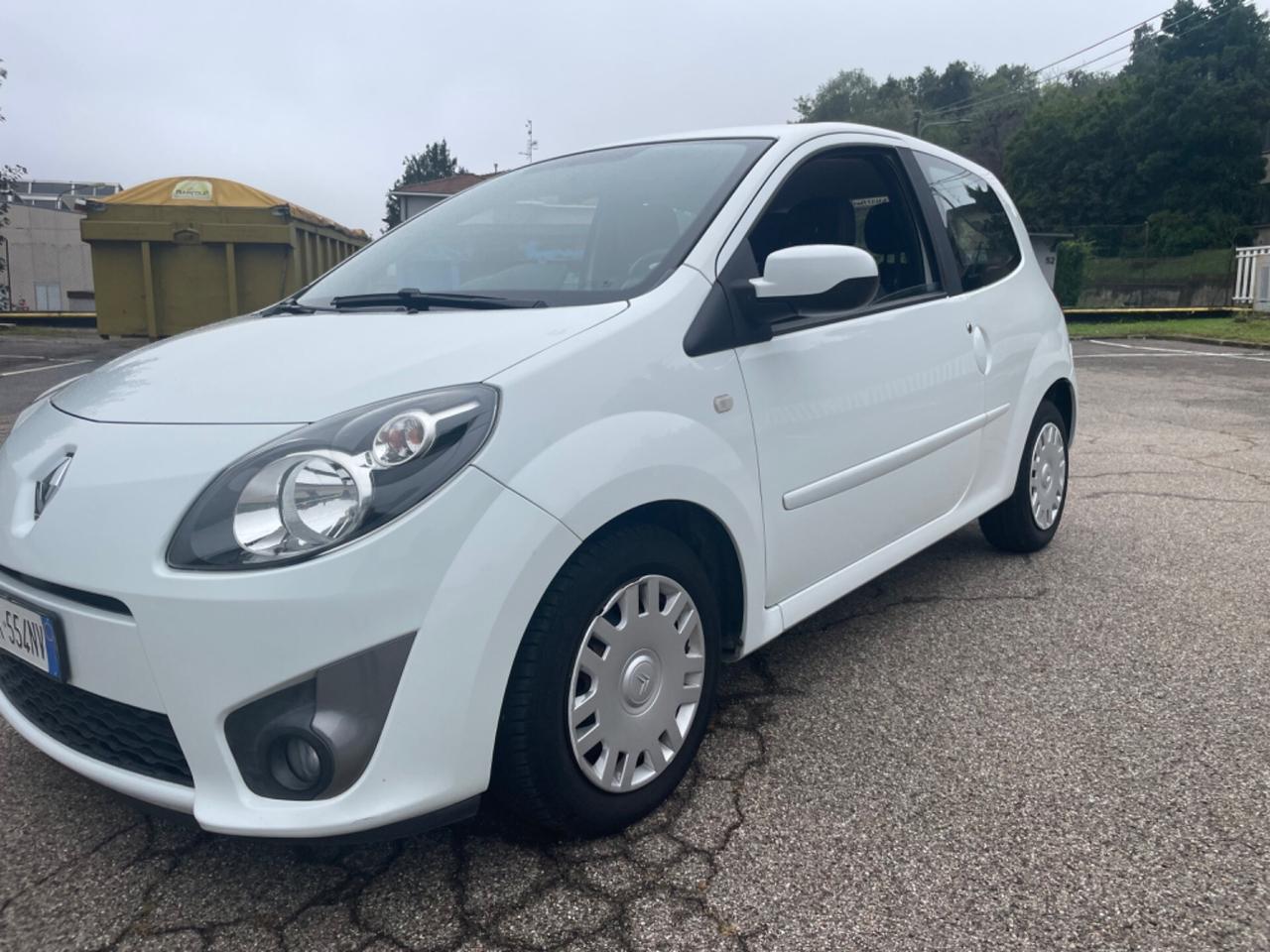 Renault Twingo 1.2 va bene per neopat.