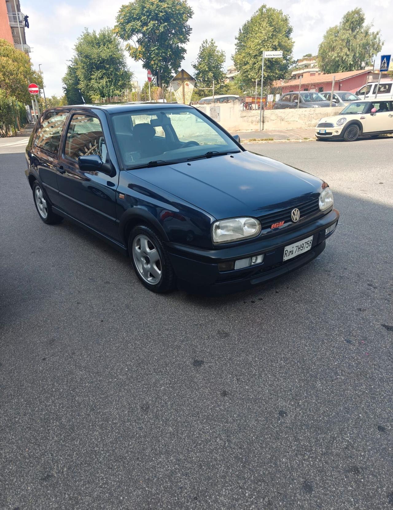 Volkswagen Golf GTI 2.0 16V cat 3 porte