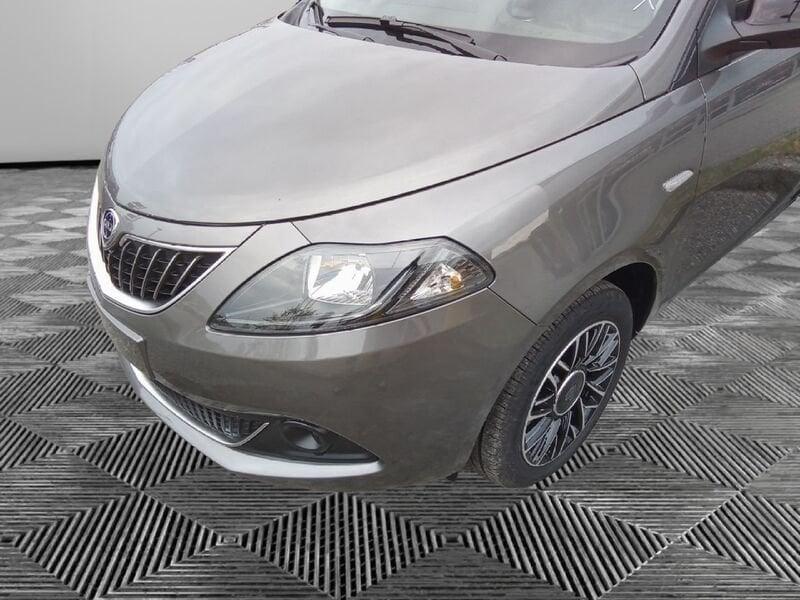 Lancia Ypsilon 1.0 FireFly 5 porte S&S Hybrid Platino