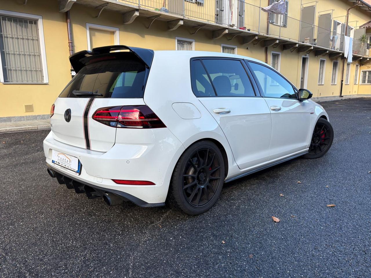 Volkswagen Golf Sport 2.0 GTI Performance #7593