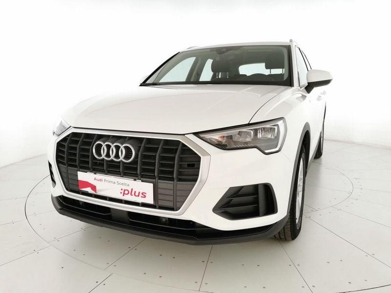 Audi Q3 35 2.0 tdi Business s-tronic